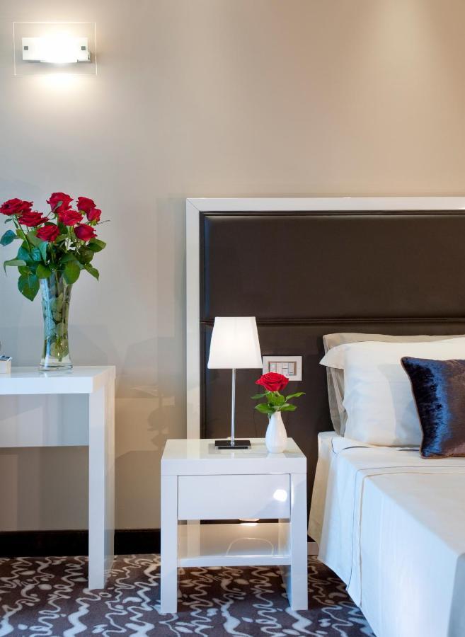Hotel 2000 Riccione Pokoj fotografie