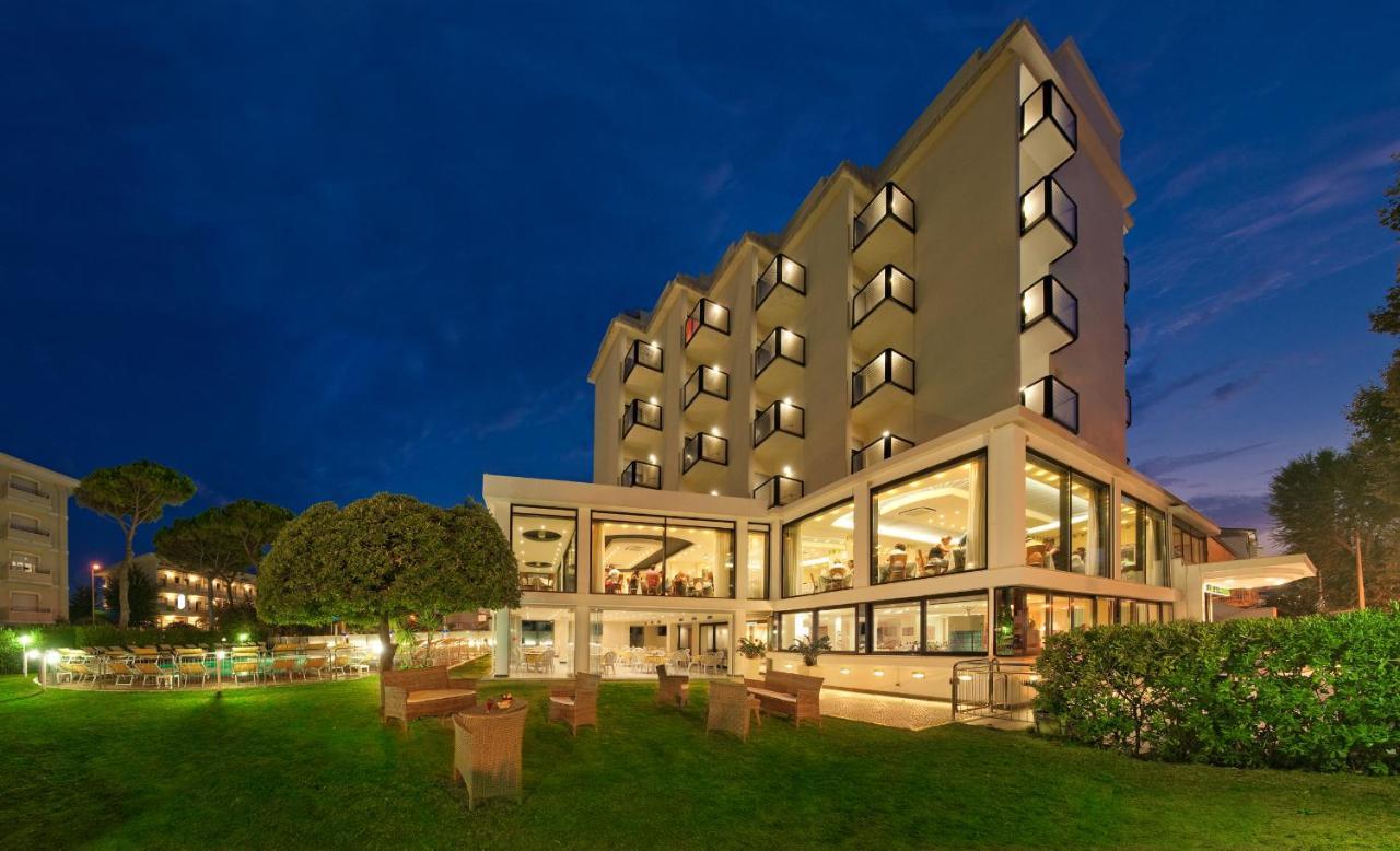 Hotel 2000 Riccione Exteriér fotografie