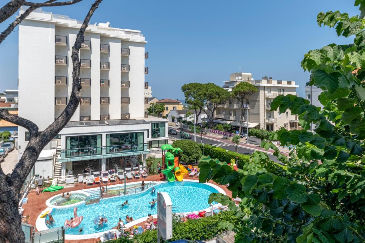 Hotel 2000 Riccione Exteriér fotografie